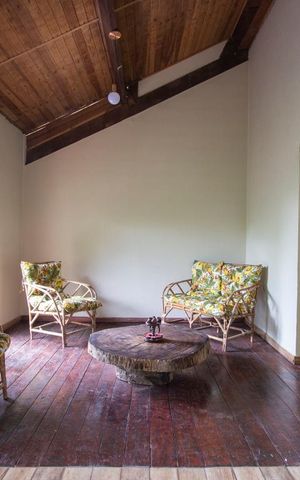 Casa de condomínio à venda com 700m², 4 quartos e 4 vagasSala com lareira