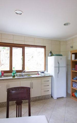 Casa de condomínio à venda com 700m², 4 quartos e 4 vagasCozinha