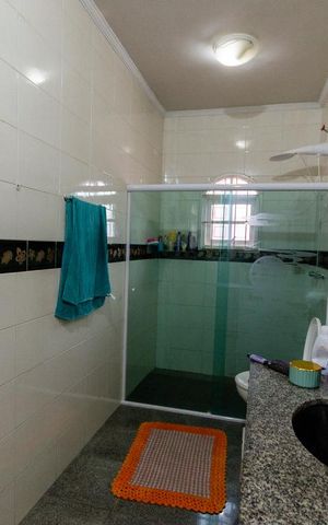 Casa à venda com 480m², 3 quartos e 3 vagas Casa à venda com 480m², 3 quartos e 3 vagasBanheiro da Suíte
