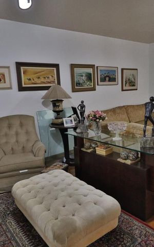 Apartamento à venda com 227m², 4 quartos e 2 vagasSala