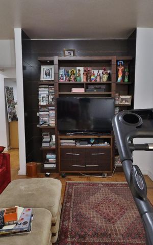 Apartamento à venda com 227m², 4 quartos e 2 vagasSala de TV