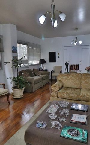 Apartamento à venda com 227m², 4 quartos e 2 vagasSala
