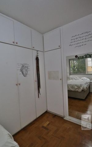 Apartamento à venda com 227m², 4 quartos e 2 vagasSuíte 2