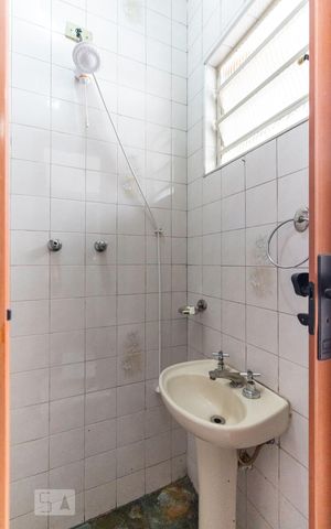Casa para alugar com 120m², 3 quartos e sem vagaBanheiro de Serviço