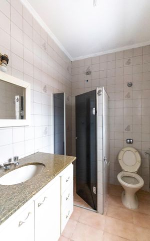 Casa para alugar com 120m², 3 quartos e sem vagaBanheiro da Suíte