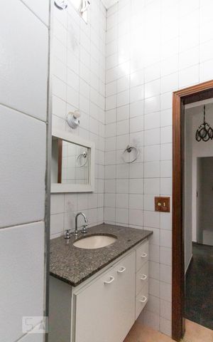 Casa para alugar com 120m², 3 quartos e sem vagaBanheiro