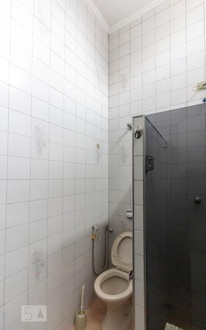Casa para alugar com 120m², 3 quartos e sem vagaBanheiro