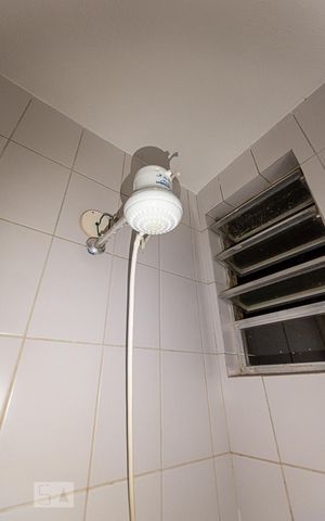 Apartamento para alugar com 54m², 2 quartos e sem vaga Apartamento para alugar com 54m², 2 quartos e sem vagaBanheiro