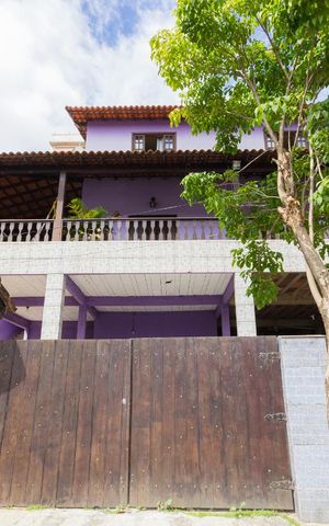 Casa à venda com 510m², 10 quartos e 6 vagas Casa à venda com 510m², 10 quartos e 6 vagasFachada