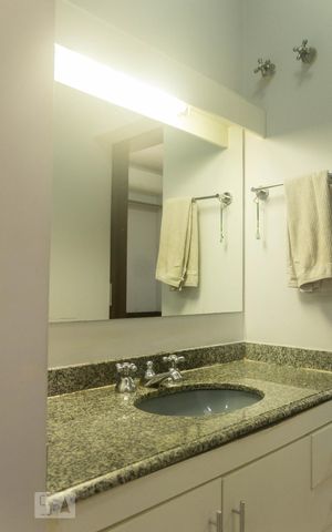 Casa à venda com 247m², 3 quartos e 4 vagas Casa à venda com 247m², 3 quartos e 4 vagasBanheiro Suíte 3