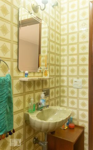 Casa à venda com 247m², 3 quartos e 4 vagas