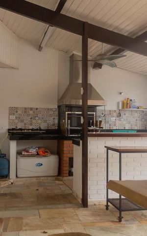 Casa à venda com 247m², 3 quartos e 4 vagas Casa à venda com 247m², 3 quartos e 4 vagasChurrasqueira