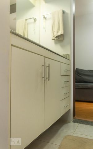 Casa à venda com 247m², 3 quartos e 4 vagas Casa à venda com 247m², 3 quartos e 4 vagasBanheiro Suíte 3