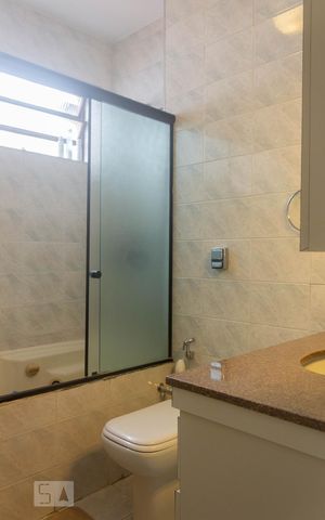 Casa à venda com 247m², 3 quartos e 4 vagas Casa à venda com 247m², 3 quartos e 4 vagasBanheiro Suíte 1