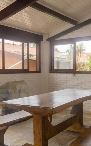Casa à venda com 247m², 3 quartos e 4 vagas Casa à venda com 247m², 3 quartos e 4 vagasChurrasqueira