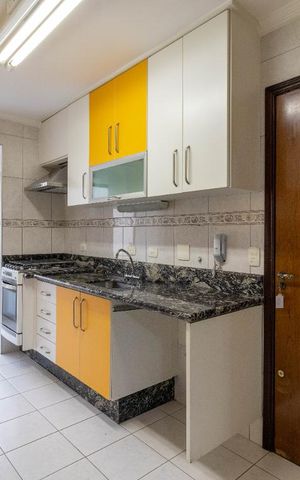 Apartamento à venda com 86m², 2 quartos e 2 vagasCozinha