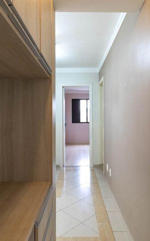 Apartamento à venda com 86m², 2 quartos e 2 vagasCorredor