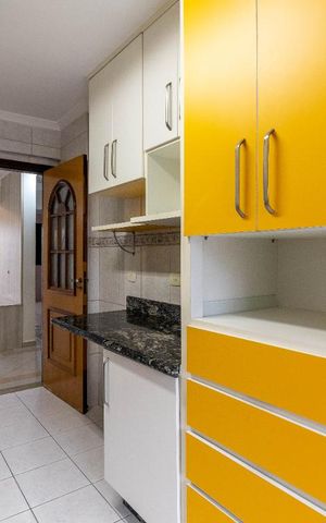 Apartamento à venda com 86m², 2 quartos e 2 vagasCozinha