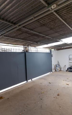 Casa à venda com 200m², 3 quartos e 2 vagasGaragem