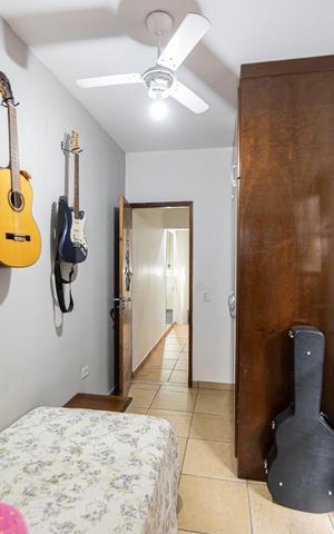 Casa à venda com 280m², 5 quartos e 2 vagas Casa à venda com 280m², 5 quartos e 2 vagasSuite 2