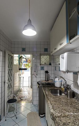 Casa à venda com 280m², 5 quartos e 2 vagas Casa à venda com 280m², 5 quartos e 2 vagasCozinha