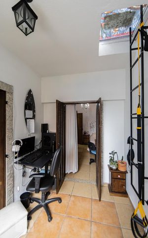 Casa à venda com 280m², 5 quartos e 2 vagas Casa à venda com 280m², 5 quartos e 2 vagasVaranda Suite 1 e 2