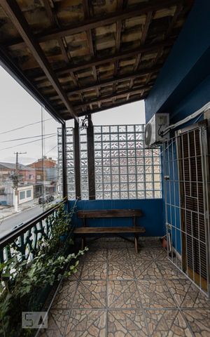Casa à venda com 280m², 5 quartos e 2 vagas Casa à venda com 280m², 5 quartos e 2 vagasVaranda Suite 3