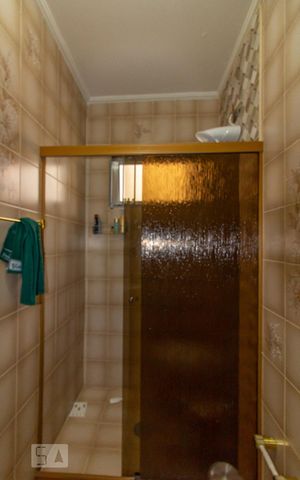 Casa à venda com 380m², 3 quartos e 5 vagas Casa à venda com 380m², 3 quartos e 5 vagasBanheiro Quarto 1 - Suíte