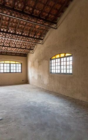 Casa à venda com 254m², 3 quartos e 2 vagasÁrea superior inacabada