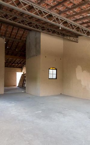 Casa à venda com 254m², 3 quartos e 2 vagasÁrea superior inacabada