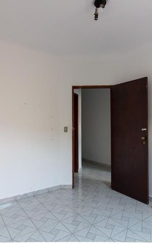 Casa à venda com 254m², 3 quartos e 2 vagasQuarto 2