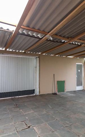 Casa à venda com 254m², 3 quartos e 2 vagasVista sala