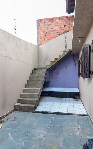 Casa à venda com 254m², 3 quartos e 2 vagasQuintal fundos