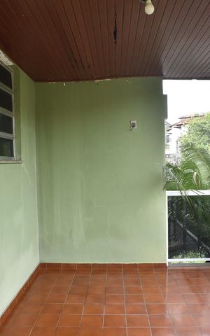 Casa de condomínio à venda com 450m², 4 quartos e 6 vagasVaranda da Suíte 2