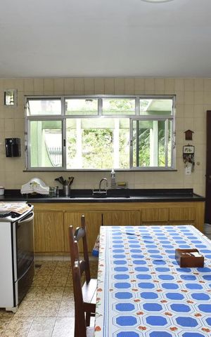 Casa de condomínio à venda com 450m², 4 quartos e 6 vagasCozinha