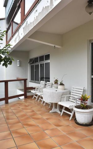 Casa de condomínio à venda com 450m², 4 quartos e 6 vagasvaranda