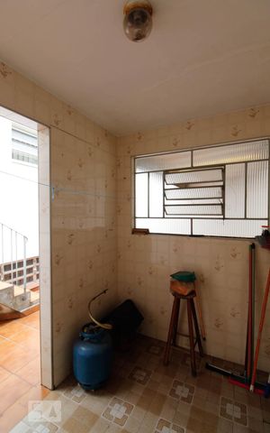 Casa à venda com 271m², 4 quartos e 5 vagas Casa à venda com 271m², 4 quartos e 5 vagasÁrea de Serviço 3