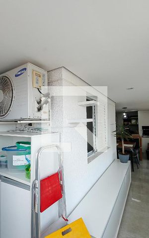 Apartamento à venda com 72m², 2 quartos e 1 vaga Apartamento à venda com 72m², 2 quartos e 1 vagaVaranda