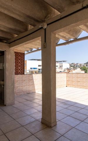 Casa à venda com 151m², 4 quartos e sem vaga Casa à venda com 151m², 4 quartos e sem vagaTerraço