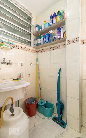 Casa à venda com 151m², 4 quartos e sem vaga Casa à venda com 151m², 4 quartos e sem vagaÁrea de Serviço 2