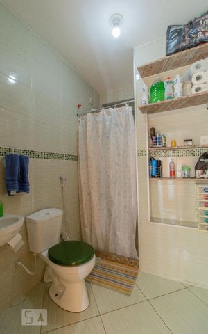 Casa à venda com 151m², 4 quartos e sem vaga Casa à venda com 151m², 4 quartos e sem vagaBanheiro Social 1