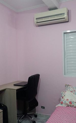 Casa à venda com 240m², 4 quartos e 2 vagasSuíte 2