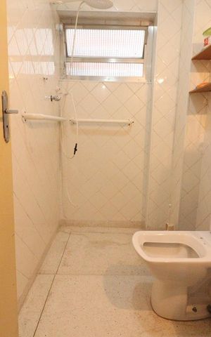 Apartamento à venda com 180m², 3 quartos e 1 vagaBanheiro 1
