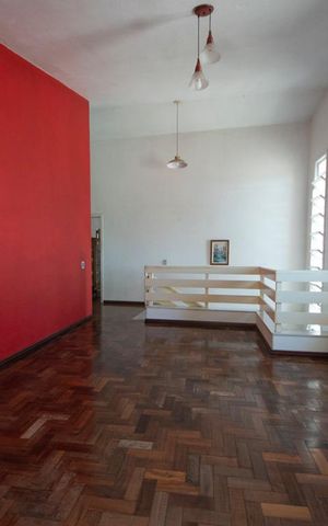 Casa à venda com 360m², 3 quartos e 4 vagasSala 2