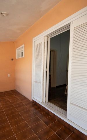 Casa à venda com 360m², 3 quartos e 4 vagasSacada do Quarto da Suíte 3