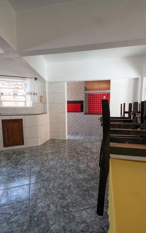 Casa à venda com 360m², 3 quartos e 4 vagasSalão de festas