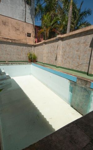 Casa à venda com 360m², 3 quartos e 4 vagasPiscina