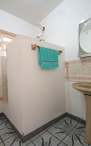 Casa à venda com 360m², 3 quartos e 4 vagasBanheiro 5