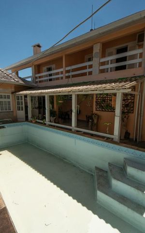 Casa à venda com 360m², 3 quartos e 4 vagasPiscina