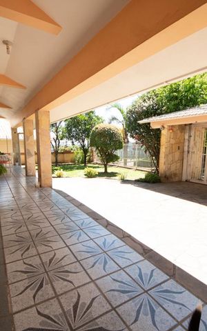 Casa à venda com 360m², 3 quartos e 4 vagasVaranda da Frente da Casa